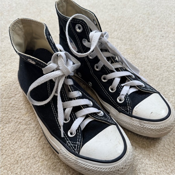 Converse Black and White High-Top Sneakers women’s 6 - Picture 1 of 8